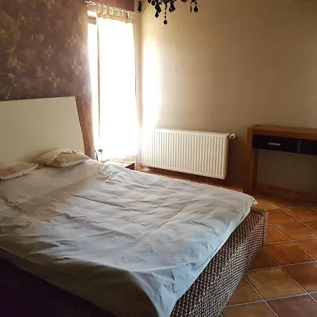 V4 Apartman