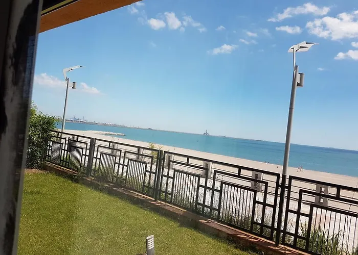 V4 Appartement Eforie Nord